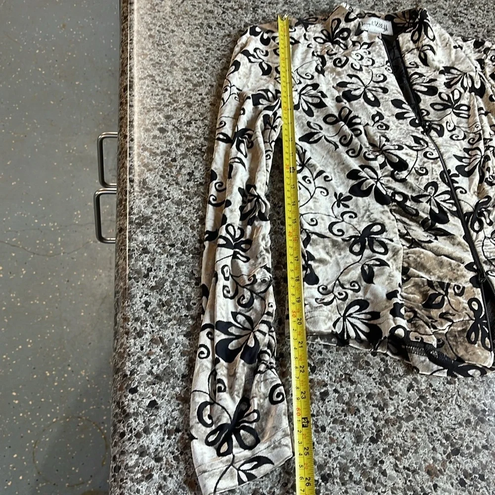 Velvet‎ Burnout Joseph Ribkoff Women's Floral Zip-Up Jacket Sz 10 Black & Silver